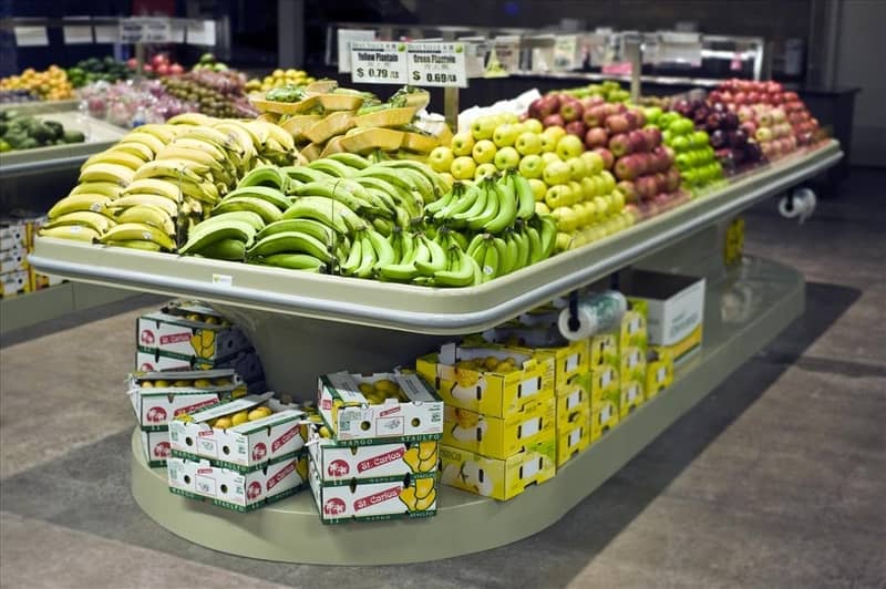 https://www.lemontreeproducts.com/wp-content/uploads/banana-produce-table-displays-in-BEST-VALUE-FOODMART-Ontario-corner.jpg